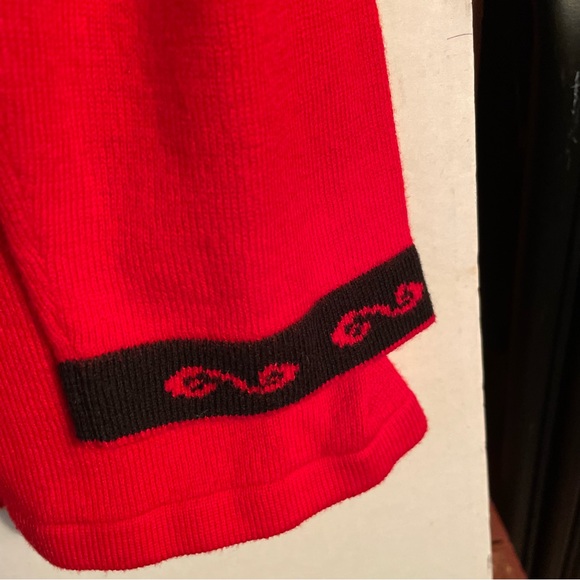 Ellen Tracy Sweater. New with tags. Medium, Red/Black, Elegant - Picture 4 of 12